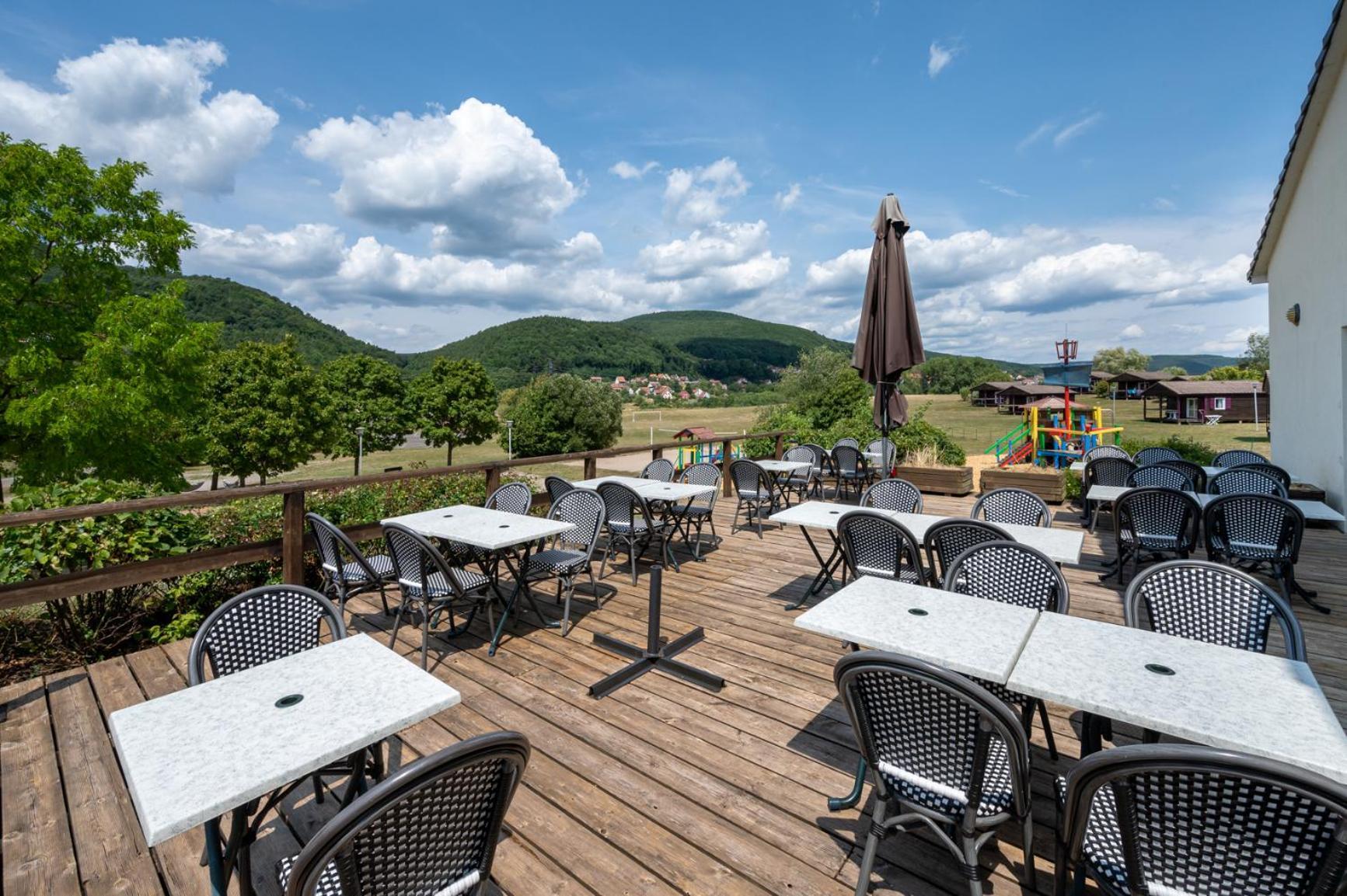 Camping Les Vosges Du Nord Oberbronn Экстерьер фото
